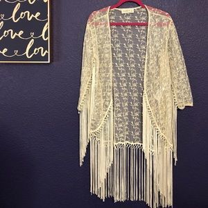 || Lace & Tassel Poncho ||